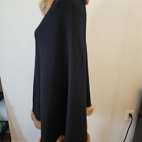 Reversible Fur Trimmed Poncho - Picture 6 of 6